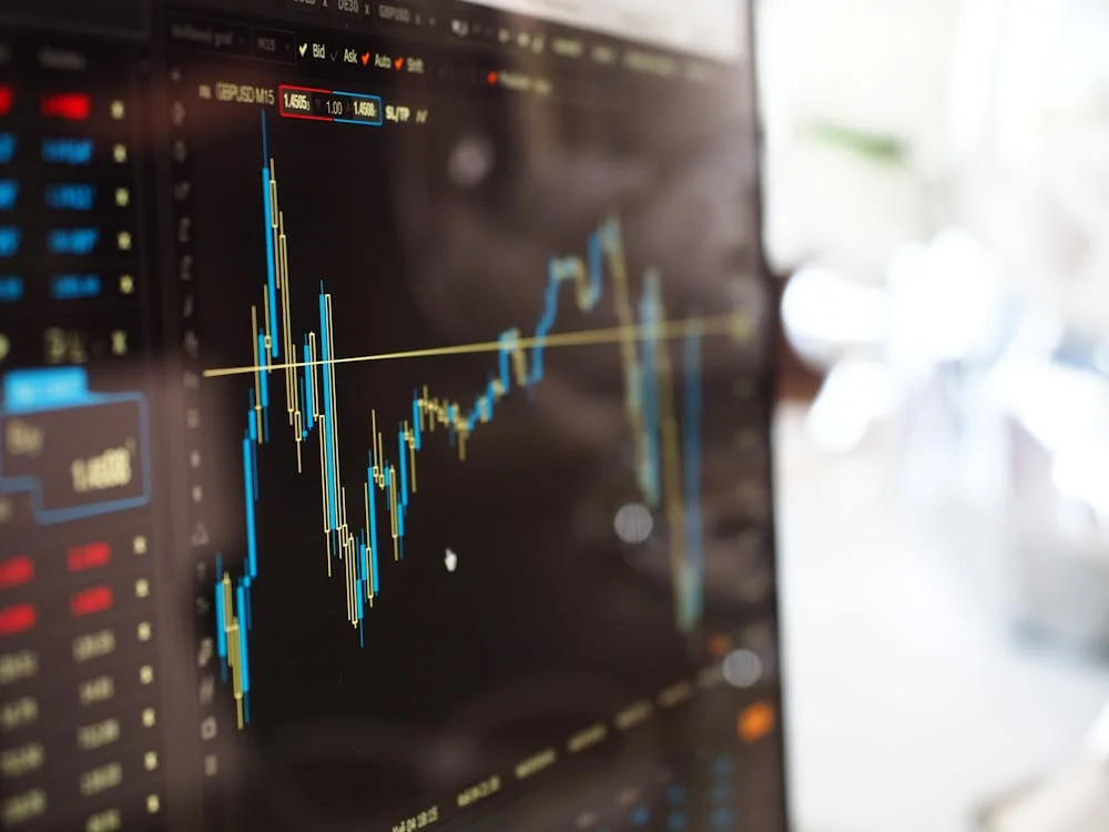 10 Best Countries to Move to for a Successful Finance Career